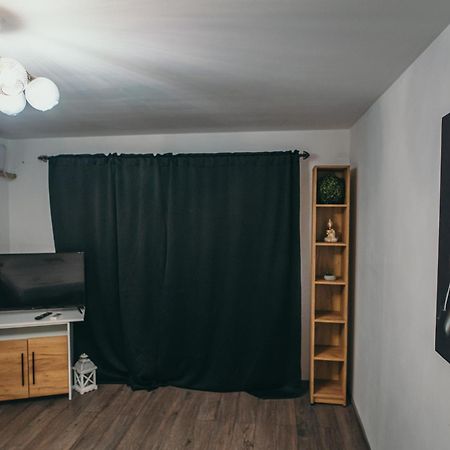 Insomnia Studio 드로베타 투르누 세베린 외부 사진